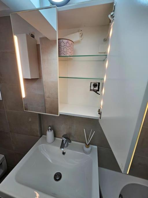 Affordable Suite In Vienna'S Hotpoint Eksteriør billede
